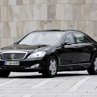 Mercedes W221 wallpaper