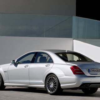 Mercedes W221 wallpaper