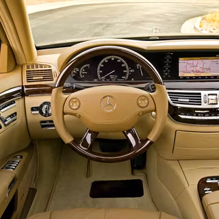 Mercedes W221 wallpaper