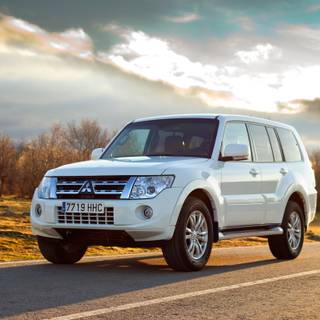 Mitsubishi Montero Sport wallpaper