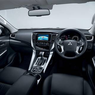 Mitsubishi Montero Sport wallpaper