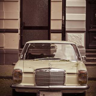 Old Mercedes phone wallpaper