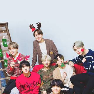 Taekook Christmas wallpaper