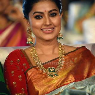 Actress Sneha wallpaper
