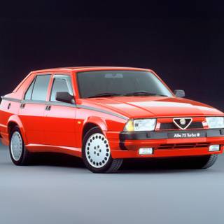 Alfa Romeo 75 wallpaper