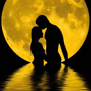 Kissing under the moon wallpaper