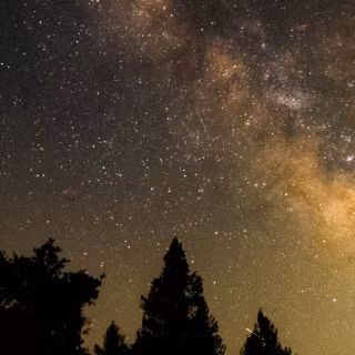 iPhone starry night 4k wallpaper