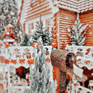 Preppy aesthetic Christmas iPad wallpaper