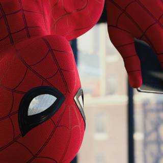 Spider-Mman stopping train wallpaper