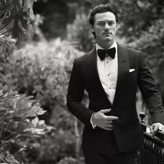 Man in a suit wallpaper