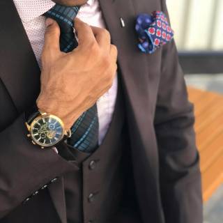 Man in a suit wallpaper