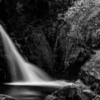 Dark waterfall wallpaper