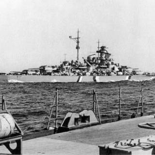 KMS Bismarck wallpaper