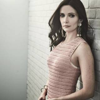 Bitsie Tulloch wallpaper