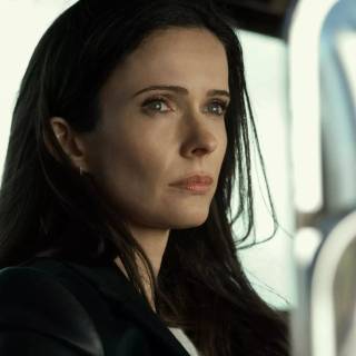 Bitsie Tulloch wallpaper