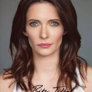 Bitsie Tulloch wallpaper