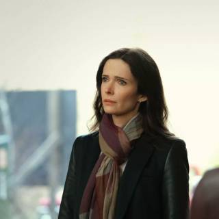 Bitsie Tulloch wallpaper