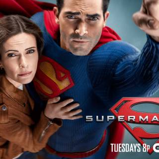 Bitsie Tulloch wallpaper