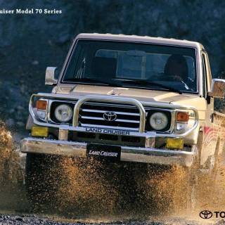 Land Cruiser 70 wallpaper