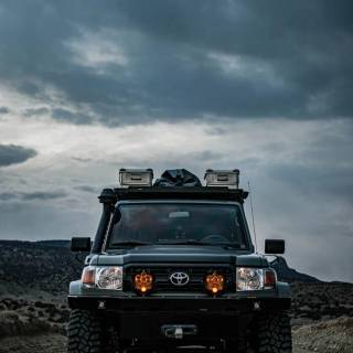 Land Cruiser 70 wallpaper