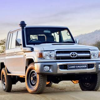 Land Cruiser 70 wallpaper