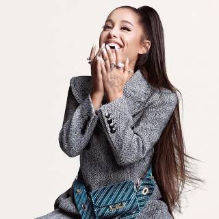 Ariana Grande wallpaper
