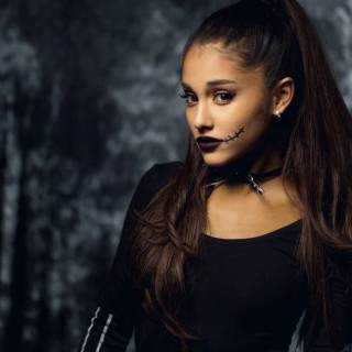 Ariana Grande wallpaper