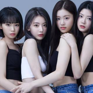 LE SSERAFIM wallpaper