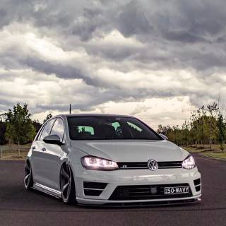Volkswagen Golf R wallpaper