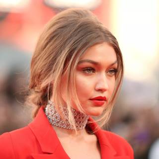 Gigi Hadid wallpaper