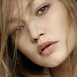 Gigi Hadid wallpaper