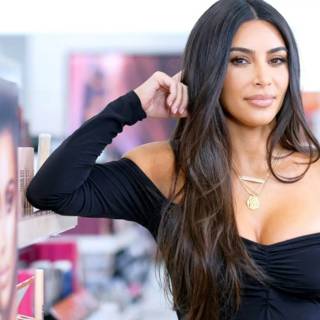 Kim Kardashian wallpaper