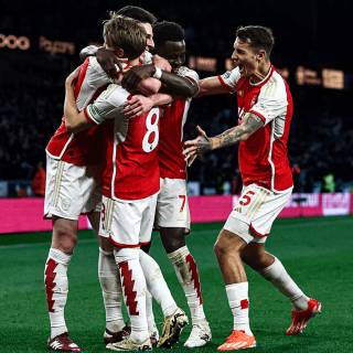 Arsenal 2025 desktop wallpaper