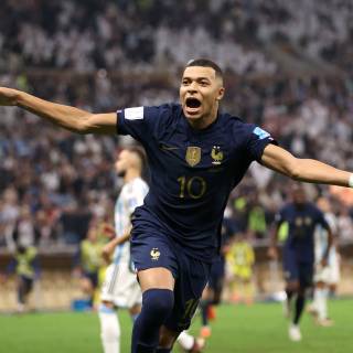 Kylian Mbappé wallpaper