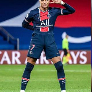 Kylian Mbappé iPhone wallpaper