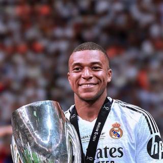 Kylian Mbappé wallpaper