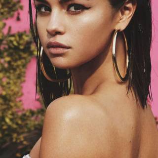 Selena Gomez wallpaper