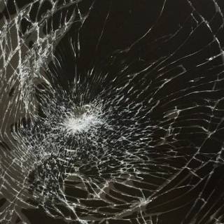 Broken screen wallpaper