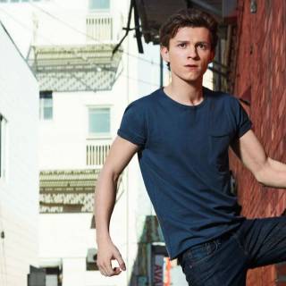 Tom Holland wallpaper