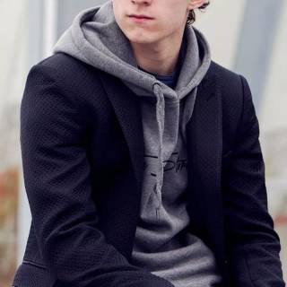 Tom Holland wallpaper