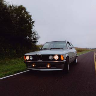 Old BMW 4k wallpaper