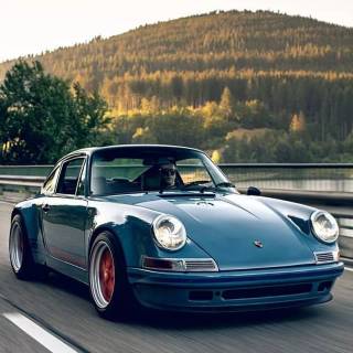 Vintage Porsche iPhone wallpaper