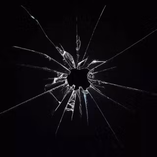 iPhone SE black wallpaper