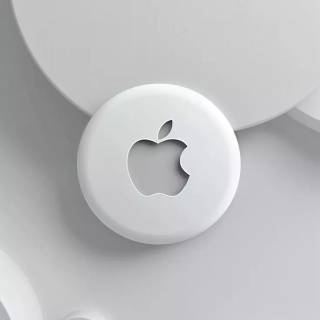 White iPhone SE wallpaper