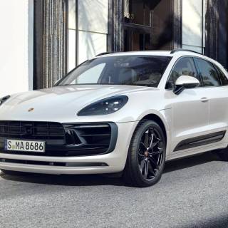 Porsche Macan 2024 wallpaper