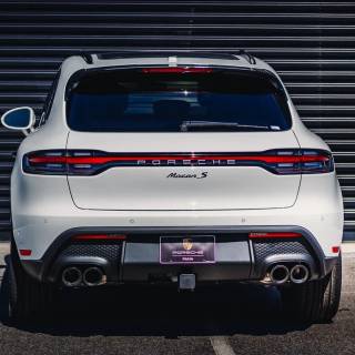 Porsche Macan 2024 wallpaper