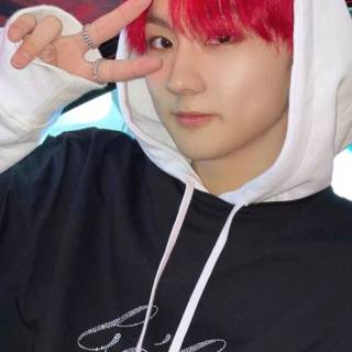 Jungwon red hair wallpaper