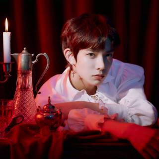 Jungwon red hair wallpaper