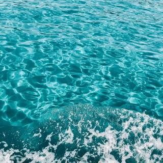 Crystal clear water wallpaper