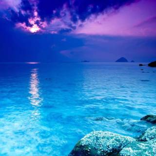 Crystal clear water wallpaper